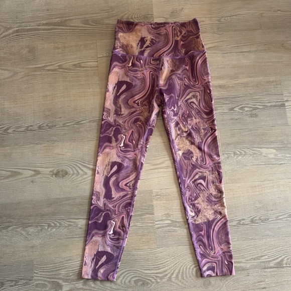 Beyond Yoga Marble High Waisted Midi Legging in Serene Marble size small womens - Picture 5 of 9